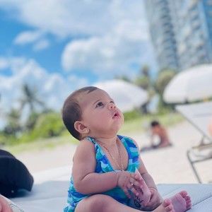 Meet your Posher, Erika mayerli